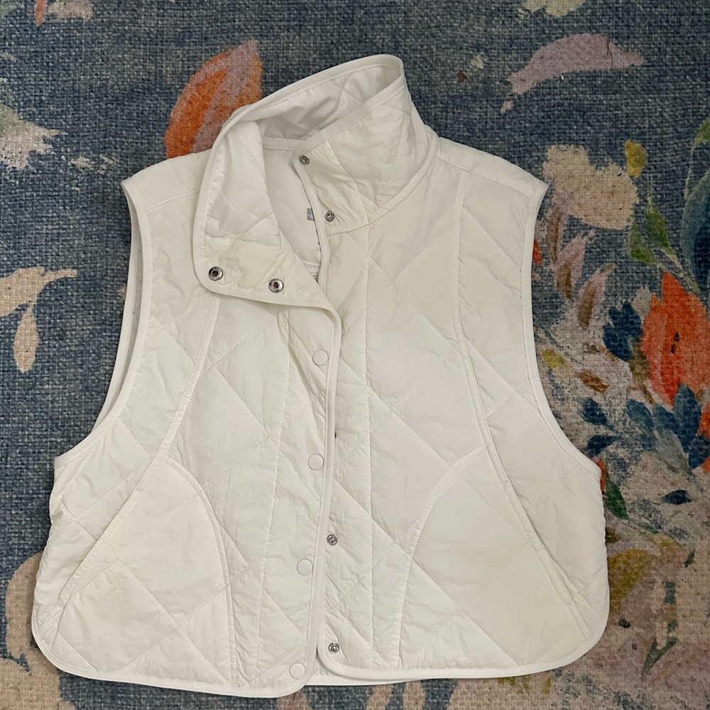 Love Tree White Quilted Vest High Collar